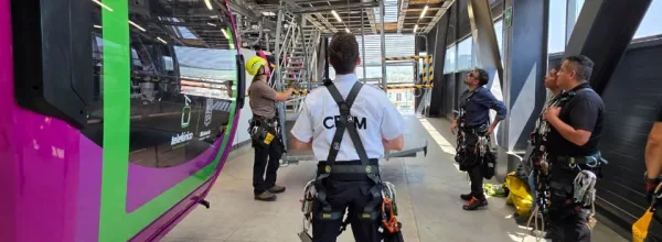 Uruapan a la vanguardia: Certifican a paramédicos de élite para rescate en el Teleférico.